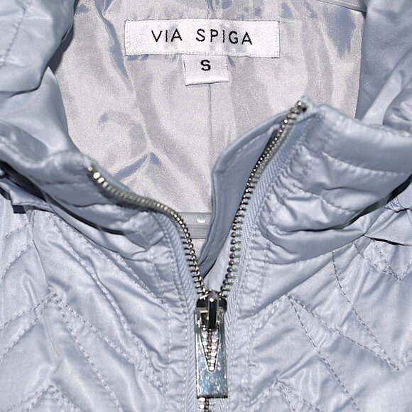 NWOT Via Spiga Gray / Silver Quilted Jacket with Detachable Hood - Picture 7 of 7